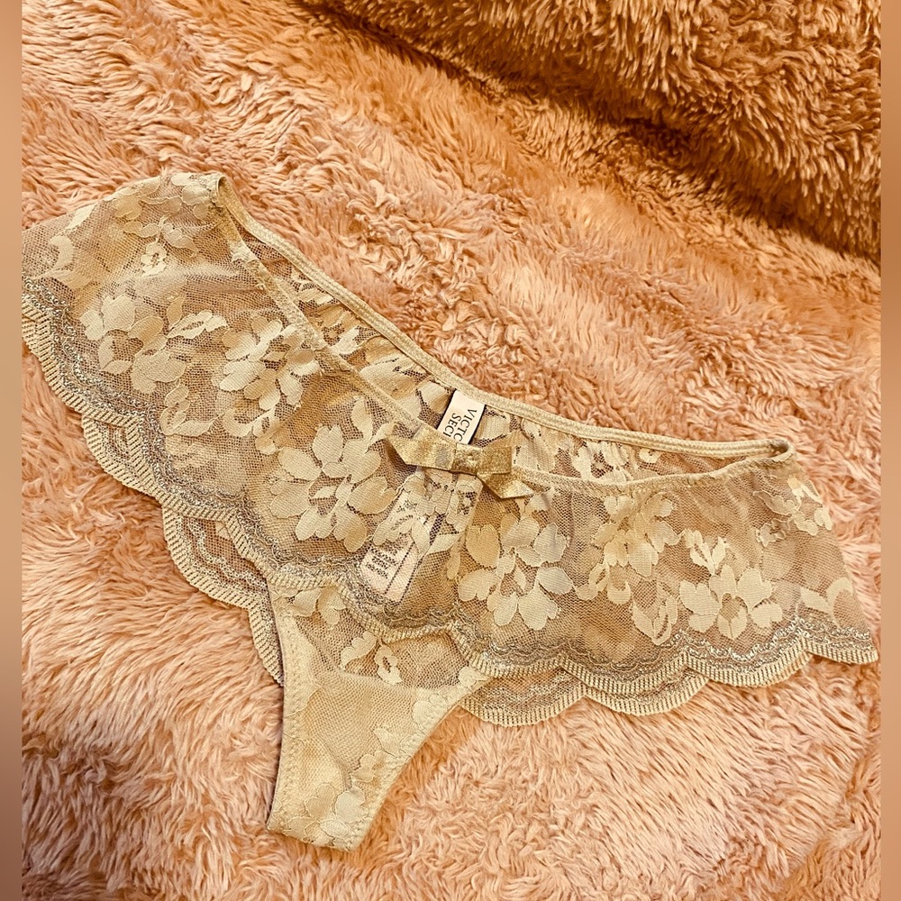 Victoria’s SECRET wide side thong